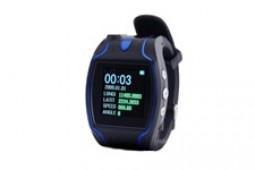 V680 GPS tracking device